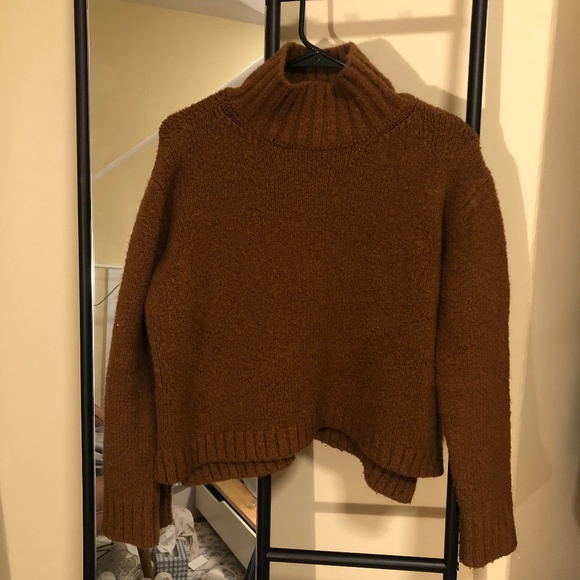 Rusty Brown Turtleneck Sweater - Picture 2 of 4